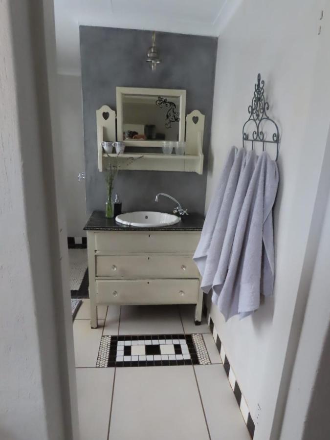 Room 4 bathroom mosaic floor